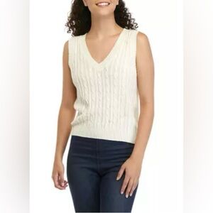 3/$15 Belle du Jour Sweater Vest Cable Knit Sleeveless V-Neck Size Medium